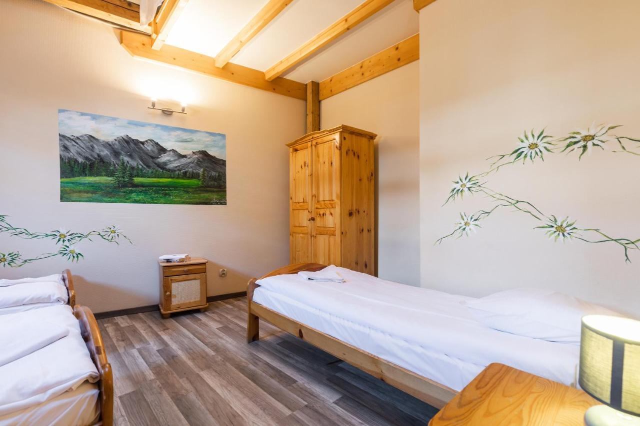 Apartamenty Krupowki 24 Zakopane Ngoại thất bức ảnh